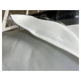 WHOLESALE $1,500 DENSE SOFT POLYESTER PADDING ROLL, APPROX 73 YDS, APPROX 3/4" THICK, WHITE NONWOVEN CUSHION / BATTING MATERIAL, UPHOLSTERY, MATTRESS PADS, ORTHOPEDIC SUPPORTS, PET BEDS, CRAFTS, PACKA