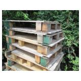 20 Half sized wood pallets...