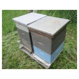 2 Complete 3-Cell Beehive Honey Box...