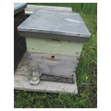 1 Complete 2-Cell Beehive Honey Box...