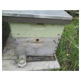 1 Complete 2-Cell Beehive Honey Box...