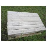 7 Half size wood pallets...