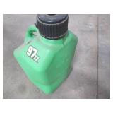 Green 5-gallon 21in racing gas can ...