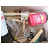 Box of misc assorted Beekeeping Gea...