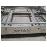 Mann Lake Ltd manual cranking DeCap...