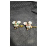 Gas Regulators with Gauges (Pair)