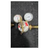 Gas Regulators with Gauges (Pair)