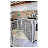Expandable Plastic Pet Gate