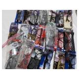 20 pair of Readers Glasses - variou...