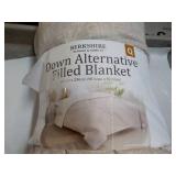 Berkshire Down Alternative Filled B...