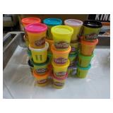 Hasbo 24 Modeling Play-Doh Compound...