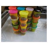 Hasbo 24 Modeling Play-Doh Compound...