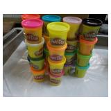 Hasbo 24 Modeling Play-Doh Compound...