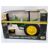 Diecast Metal JOHN DEERE 1939 Model BW Tractor - Mint in Box