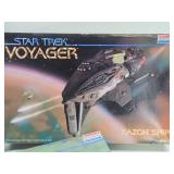 3 New Unbuilt Complete STAR TREK Voyager Model Kits