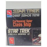2 New Unbuilt Complete STAR TREK Model Kits