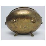 Vintage Footed Brass 2-Handled Bow w/Lion