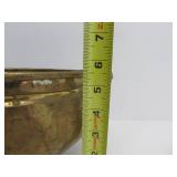 Vintage Footed Brass 2-Handled Bow w/Lion