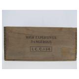 Vintage Dovetailed Wood DUPONT Explosives / Dynamite Advertising Crate