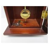 Nice working Vintage ELGIN 31-Day Mantel Clock w/Pendulum & Key