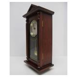 Nice working Vintage ELGIN 31-Day Mantel Clock w/Pendulum & Key