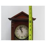 Nice working Vintage ELGIN 31-Day Mantel Clock w/Pendulum & Key