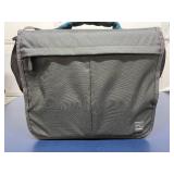 MSRP $1,800 RESMED AIRSENSE 10 AUTOSET AUTO CPAP MACHINE w/HUMIDAIR HEATED HUMIDIFIER *PROFESSIONAL SLEEP THERAPY DEVICE W/CARRY BAG, RESERVOIR, MANUAL & POWER SUPPLY - EXCELLENT WORKING CONDITION
