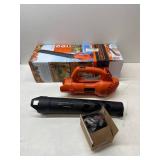 $120 BLACK+DECKER  20-Volt Cordless 320 CFM Leaf Blower