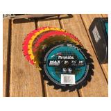 MAKITA XSS02 Cordless 18V 6 1/2" Circular Saw - Battery - Charger - Bag