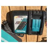 MAKITA XSS02 Cordless 18V 6 1/2" Circular Saw - Battery - Charger - Bag