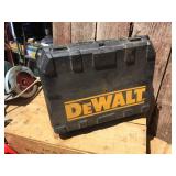DEWALT DW274 VSR Drywall Screwdriver w/Case