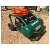MASTERFORCE 5 Gallon Upright Ar Compressor with Hose