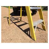 6 Ft Fiberglass Step Ladder - Good