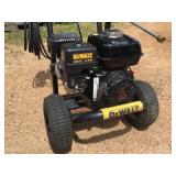DEWALT 3600 PSI Gas Pressure Washer 2.5 GPM - Honda GX200