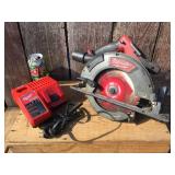 MILWAUKEE FUEL M18 Cordless 7 1/4" Circular Saw - Works