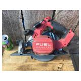 MILWAUKEE FUEL M18 Cordless 7 1/4" Circular Saw - Works