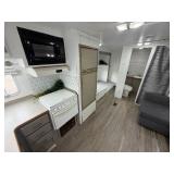 2004 Kingsport by Gulfstream 32