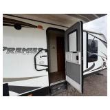 2013 Premier 30