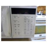 GE Profile Performance Under Cabinet Microwave Oven