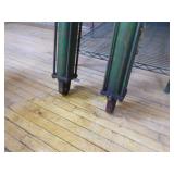 2 One-Way Hydraulic Cylinders