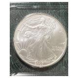 2007 AMERICAN SILVER EAGLE 1 TROY OZ .999 FINE SILVER IN CASE