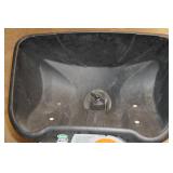 Scotts Pro Edge Guard Broadcast Spreader
