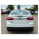 2012 FORD FOCUS SE *133k Miles* (NO RESERVE)