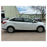 2012 FORD FOCUS SE *133k Miles* (NO RESERVE)
