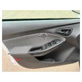 2012 FORD FOCUS SE *133k Miles* (NO RESERVE)