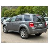 2010 FORD ESCAPE LIMITED *118k Miles* (NO RESERVE)