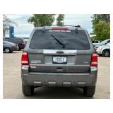 2010 FORD ESCAPE LIMITED *118k Miles* (NO RESERVE)
