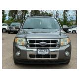 2010 FORD ESCAPE LIMITED *118k Miles* (NO RESERVE)