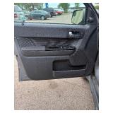 2010 FORD ESCAPE LIMITED *118k Miles* (NO RESERVE)