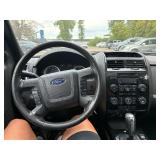 2010 FORD ESCAPE LIMITED *118k Miles* (NO RESERVE)